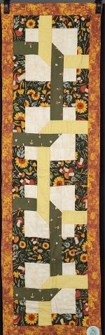 Mushroom link table runner