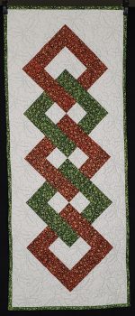 Red/Green Chain Table runner